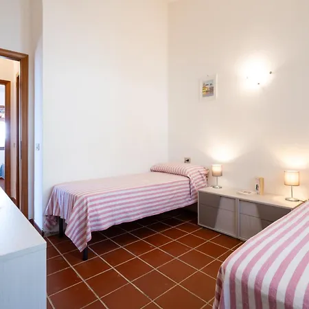 Hébergement de vacances Villino Molara A *